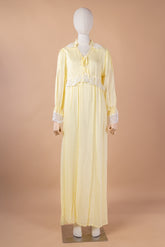 قميص نوم طويل بلون وردي فاتح وبتفاصيل دانتيل ناعمة #1134