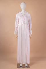 قميص نوم طويل بلون وردي فاتح وبتفاصيل دانتيل ناعمة #1134