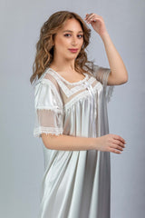 Satin maternity shirt with square collar and buttons