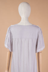 قميص نفاس قطن بتفاصيل دانتيل وكشكش أنثوي #1137