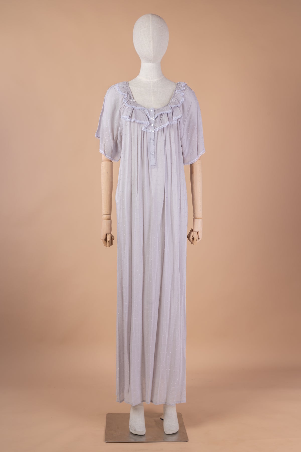 قميص نفاس طويل بتصميم دانتيل وكشكش أنثوي فخم #1136